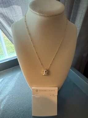 Kendra Scott Gold Necklace with Cream Pearl Ghost Pendant